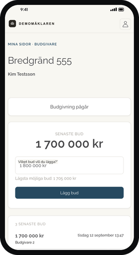 Budgivningen i budgivarens mobil med senaste budet, fältet där budet skrivs in, lägsta möjliga bud och knappen Lägg bud.